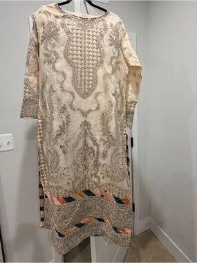 BRAND NEW Fancy Pakistani Shalwar Kameez